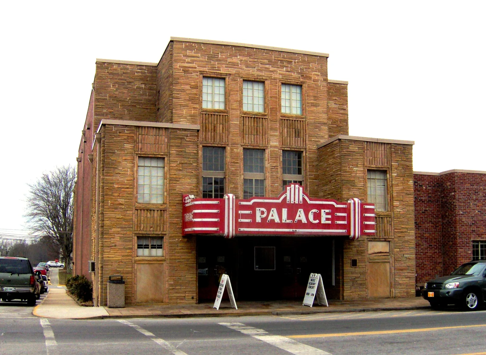 Historic Palace Theatre — photo 2